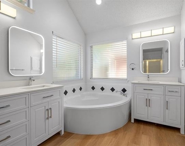 1324 Winnipeg Drive - Photo Thumbnail 20