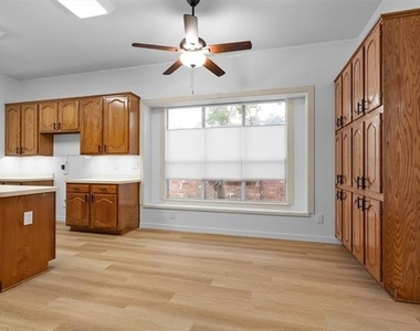 1324 Winnipeg Drive - Photo Thumbnail 18