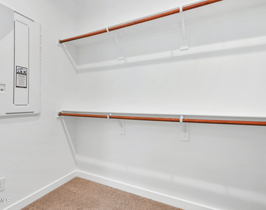 12617 W Kaler Drive - Photo Thumbnail 16