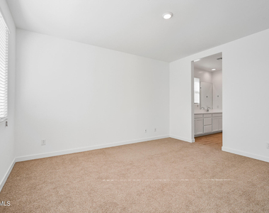12617 W Kaler Drive - Photo Thumbnail 12
