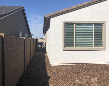 12617 W Kaler Drive - Photo Thumbnail 28