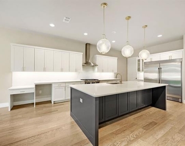 1806 Tucker Street - Photo Thumbnail 9