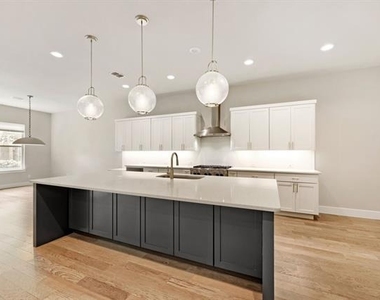 1806 Tucker Street - Photo Thumbnail 8