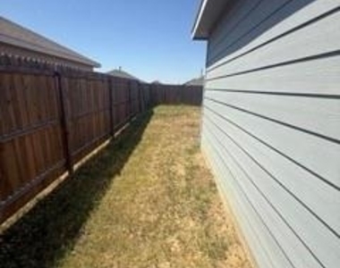 2402 Hesperus Avenue - Photo Thumbnail 13
