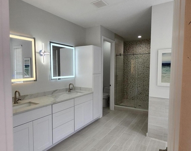 11206 Maritime Court - Photo Thumbnail 13