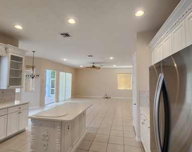 11206 Maritime Court - Photo Thumbnail 9