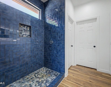 39606 N Prairie Lane - Photo Thumbnail 2