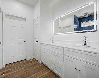 39606 N Prairie Lane - Photo Thumbnail 3