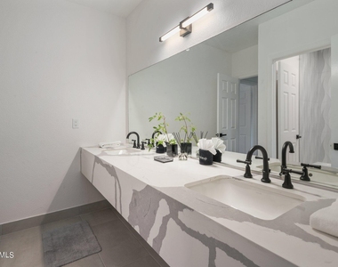 5408 E Kelton Lane - Photo Thumbnail 30