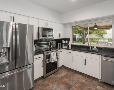5408 E Kelton Lane - Photo Thumbnail 46