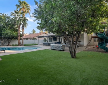 5408 E Kelton Lane - Photo Thumbnail 3