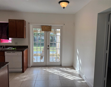 1139 Nw 9th Avenue - Photo Thumbnail 5