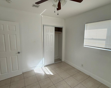 1139 Nw 9th Avenue - Photo Thumbnail 15
