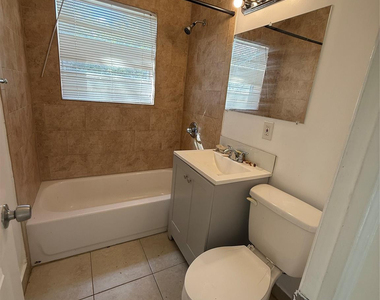 1139 Nw 9th Avenue - Photo Thumbnail 17
