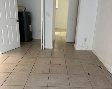 1139 Nw 9th Avenue - Photo Thumbnail 7