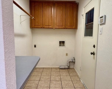3820 Sagebrush Road - Photo Thumbnail 14