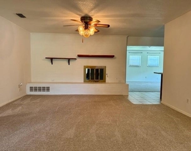 3820 Sagebrush Road - Photo Thumbnail 5