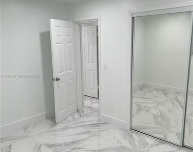 4337 Sw 49th Street - Photo Thumbnail 16