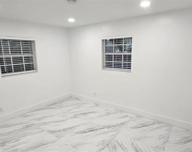 4337 Sw 49th Street - Photo Thumbnail 21