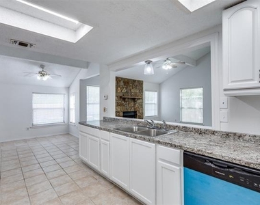 6 Tanager Court - Photo Thumbnail 8