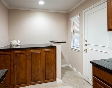 10757 Villager Road - Photo Thumbnail 7