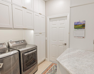 8060 Kiawah Trace - Photo Thumbnail 21