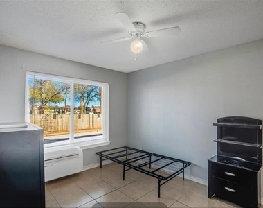 150 S Main Street - Photo Thumbnail 9