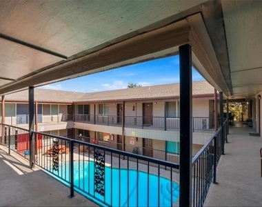 150 S Main Street - Photo Thumbnail 16