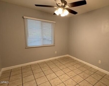 602 E Townley Avenue - Photo Thumbnail 5