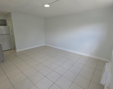 7311 Venetian Street - Photo Thumbnail 1