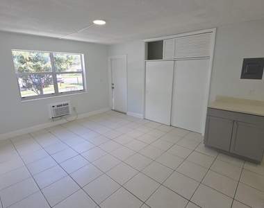7311 Venetian Street - Photo Thumbnail 2