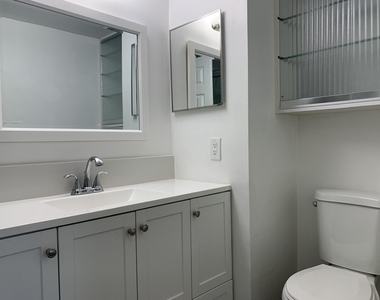 10011 Winding Lake Road - Photo Thumbnail 12