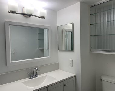 10011 Winding Lake Road - Photo Thumbnail 13