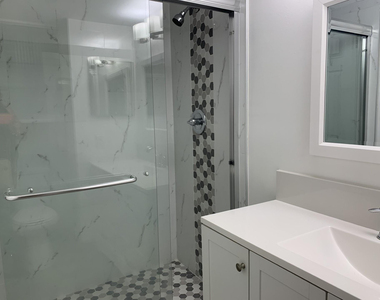 10011 Winding Lake Road - Photo Thumbnail 14