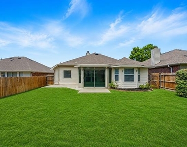9313 Norfolk Lane - Photo Thumbnail 19