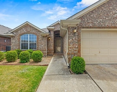 9313 Norfolk Lane - Photo Thumbnail 1
