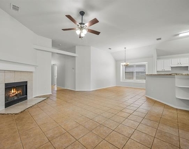 9313 Norfolk Lane - Photo Thumbnail 5