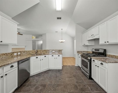 9313 Norfolk Lane - Photo Thumbnail 7