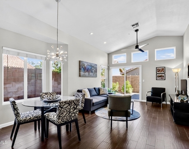 8828 E Riviera Drive - Photo Thumbnail 5