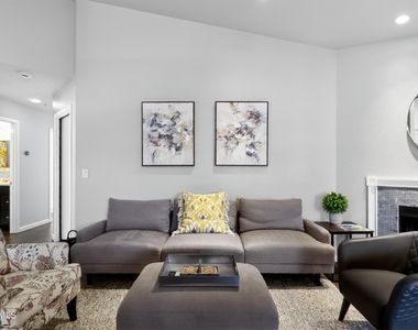 8828 E Riviera Drive - Photo Thumbnail 8