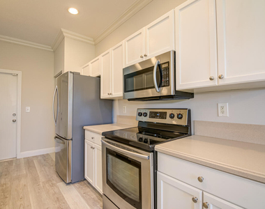 446 Rainbow Springs Terrace - Photo Thumbnail 4