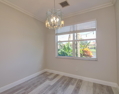 446 Rainbow Springs Terrace - Photo Thumbnail 3