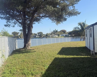 2181 Nw 94th Avenue - Photo Thumbnail 11