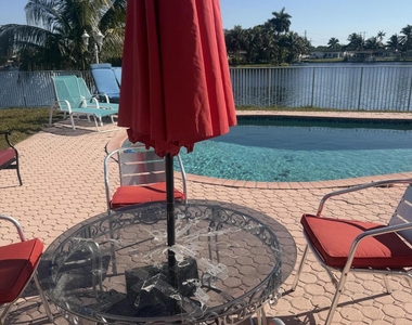 2181 Nw 94th Avenue - Photo Thumbnail 9