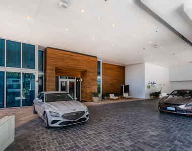 6899 Collins Avenue - Photo Thumbnail 6