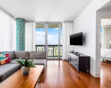 6899 Collins Avenue - Photo Thumbnail 12