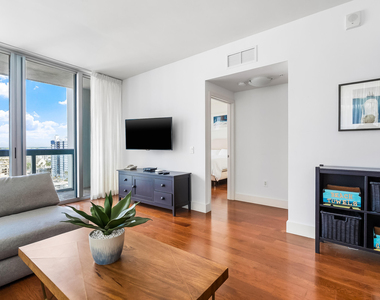 6899 Collins Avenue - Photo Thumbnail 17