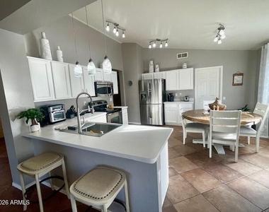 3411 E Escuda Road - Photo Thumbnail 8