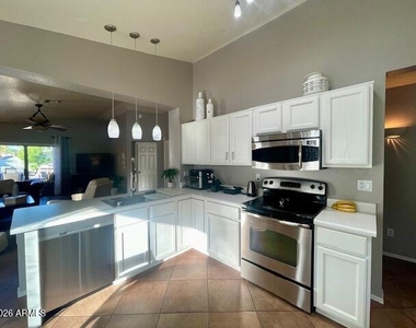 3411 E Escuda Road - Photo Thumbnail 11