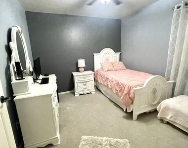 3411 E Escuda Road - Photo Thumbnail 22
